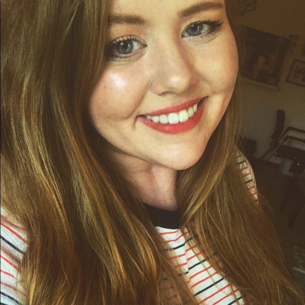 Meet your Posher, Claire